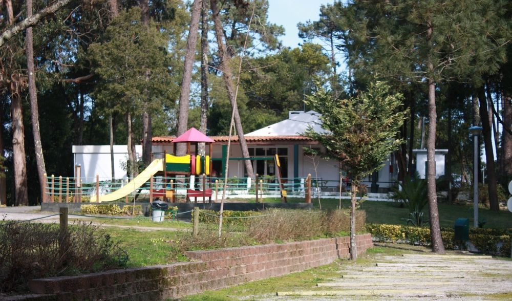 Hôtel Parque De Campismo Orbitur Caminha Extérieur photo